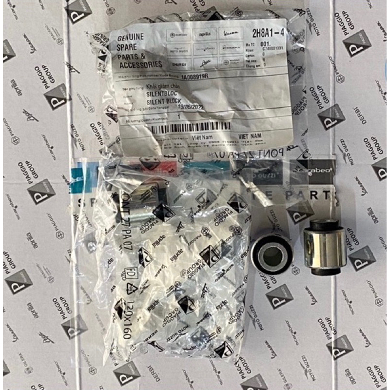 ของแท้ VESPA PIAGGIO MACHINE SUSPENSION RUBBER SILVER