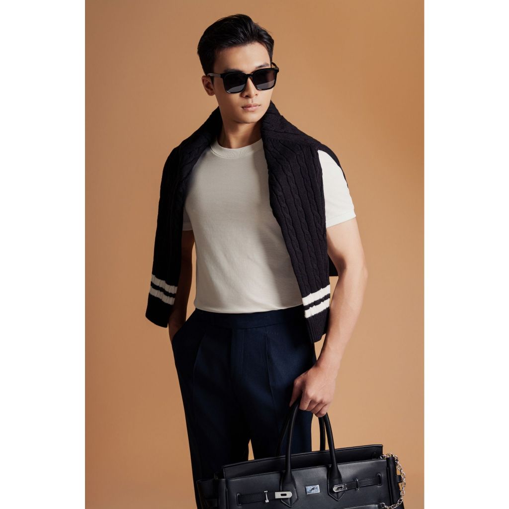 ADAM STORE เสื้อยืดผู้ชาย PLAIN สีขาว AP147T