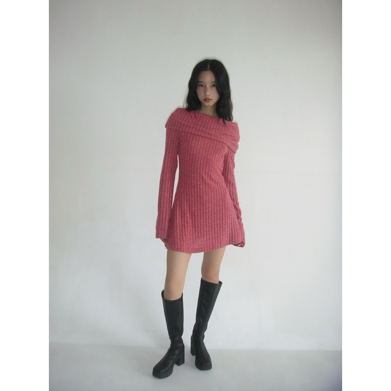 AVA KNIT DRESS - ชุดไหมพรมเปิดไหล่ Miyou