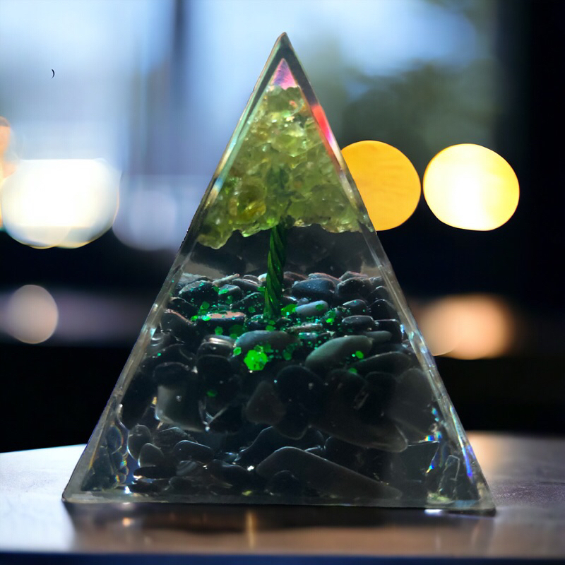 Orgone Pyramid 7 Chakra Orgonite คริสตัลควอตซ์สวยงาม