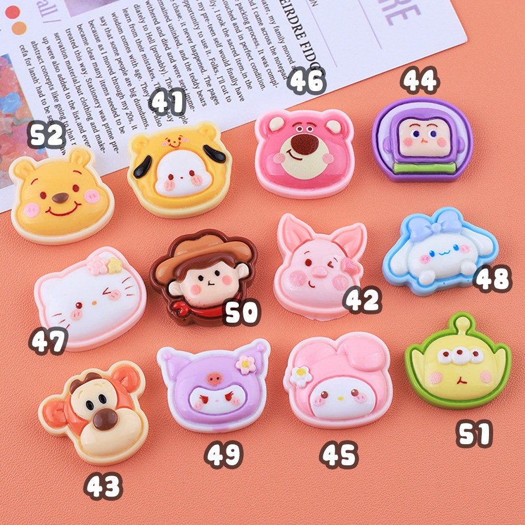 สติ๊กเกอร์/jibbitz/Charm 3D Toy Story พร้อมรองเท้าแตะไขว้สุดน่ารักจากซันนี่