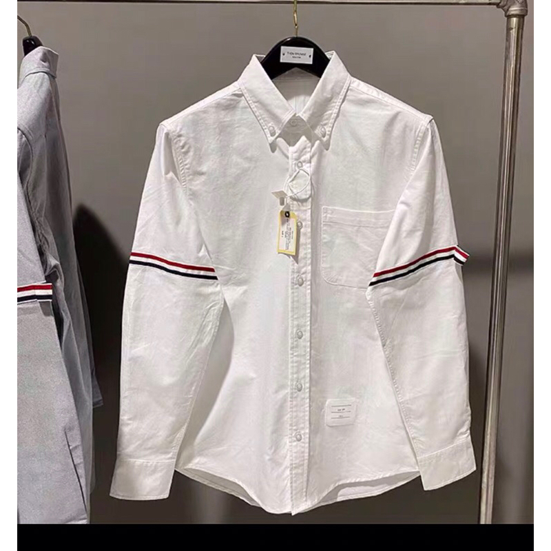 วัณโรค - ทอม สีน้ําตาล เสื้อเชิ้ตแขนยาว อ็อกซ์ฟอร์ด แบบหนาสําหรับผู้ชายและผู้หญิง มีหลายลายขอบแขน 2 ป้ายเต็ม ธงด้านหลังคอ เสื้อ เสื้อผ้าบุรุษ