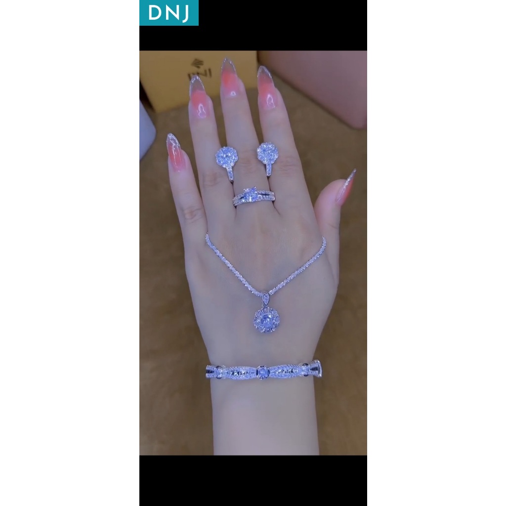 ชุดเครื่องประดับควีน 4 ชิ้นสุดสวย (แหวน + สร้อยคอ + สร้อยข้อมือ + ต่างหู) DN