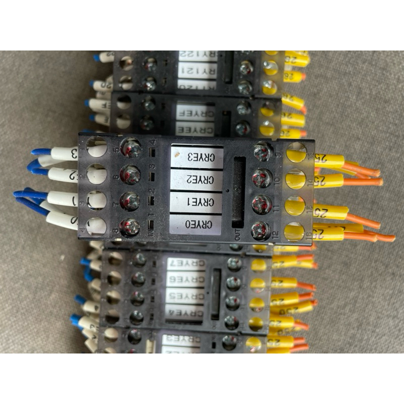 รีเลย์บล็อค Omron G6D-F4B