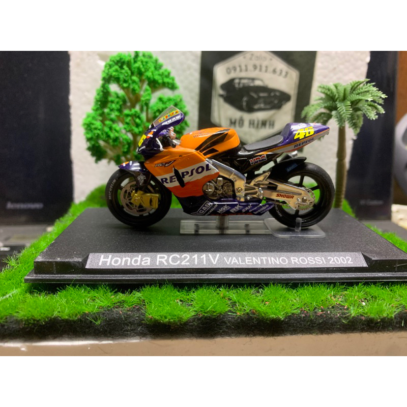 มอเตอร์ไซค์รุ่น honda RC211V valantino rossi 2002