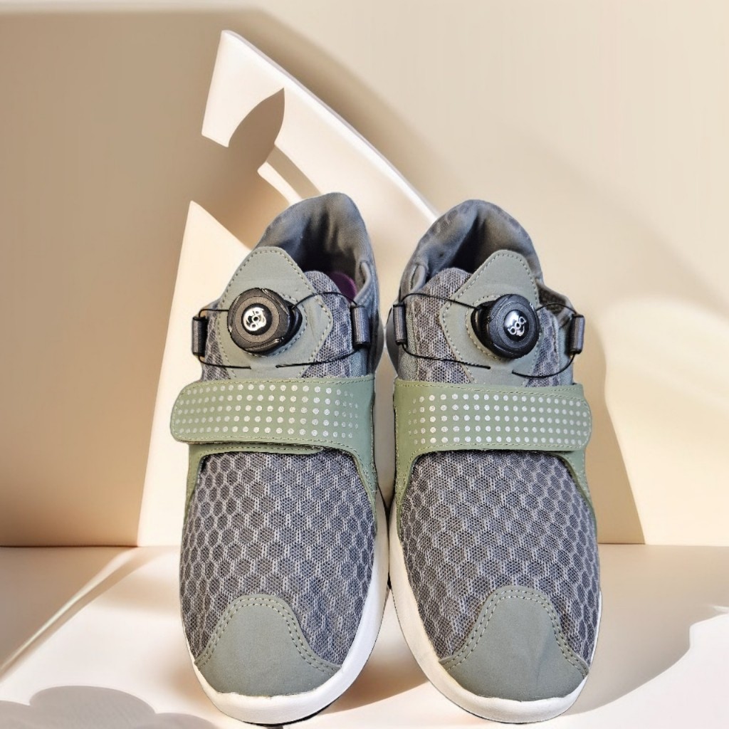 รองเท้าผ้าใบ Kolon Sport ไซส์ 38.5 Korea ของแท้ (Gt10)