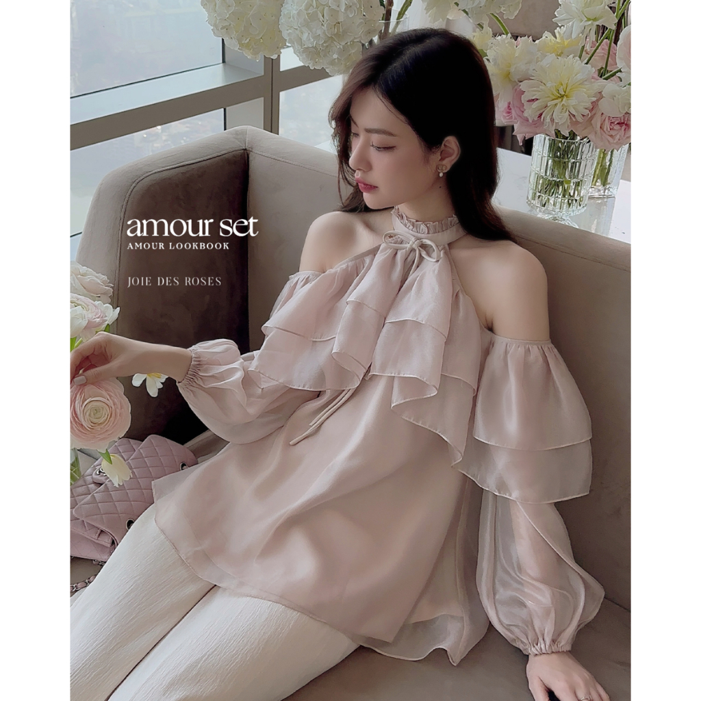 Joie DES ROSES - เสื้อไหมพรมคล้องคอเปิดไหล่ Amour