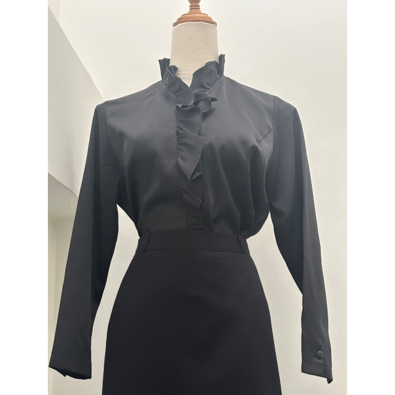 Cocomilan เสื้อไหมพรมคอปกระบาย 2 ชั้น แบรนด์ Mariene Si Japan 2hand