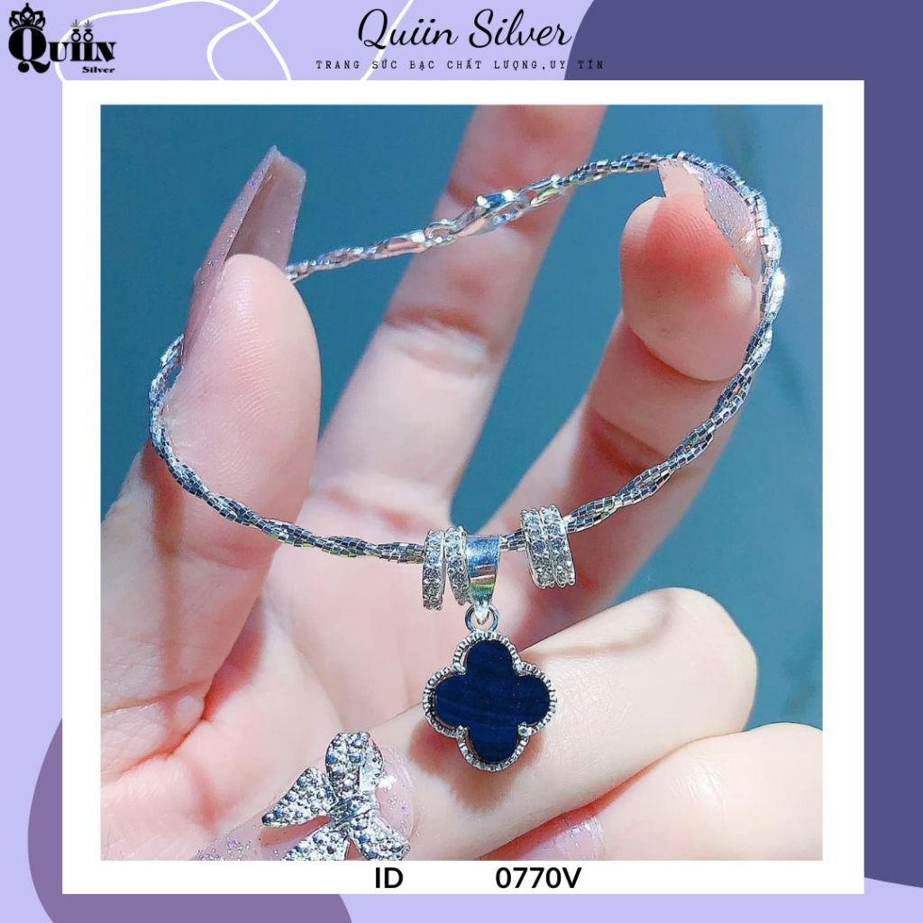 S925 Quiin สร้อยข้อมือเงิน/สร้อยข้อมือ - ผสมเสน่ห์โคลเวอร์สี่ใบสําหรับผู้หญิง 0770V