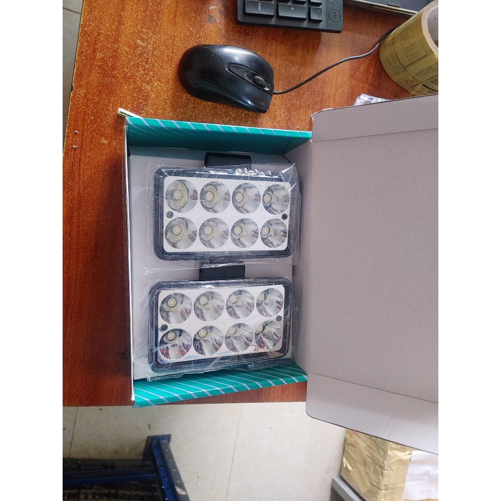 ไฟ LED 8 ตา Runlai**
