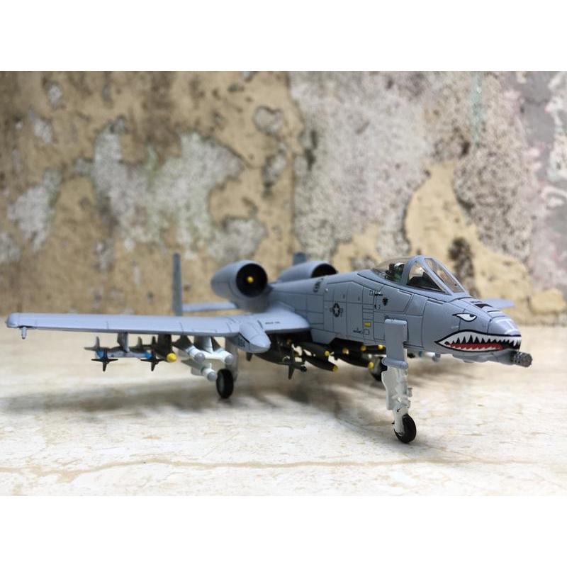 เครื่องบิน A-10 Thunderbolt II รุ่น 1:100