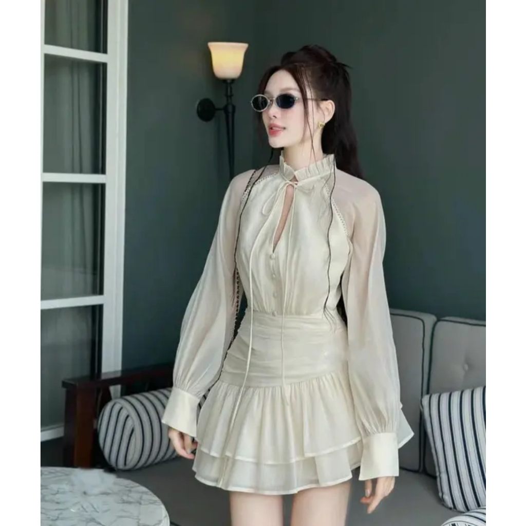 Lady Dress ออกแบบกับแขนยาวและชั้นบานมีกระดุมน่ารัก Kiling Dress