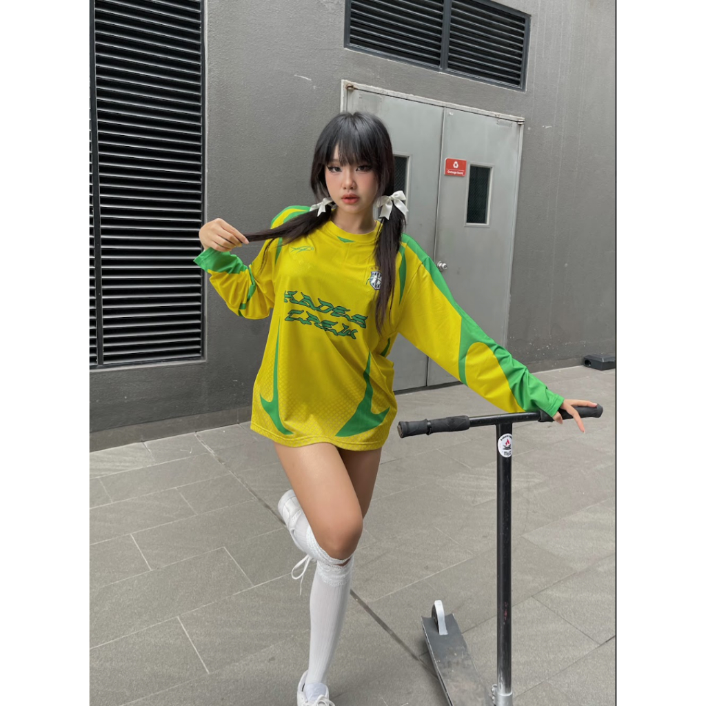 Hades FOOTBALL JERSEY เสื้อเชิ้ตแขนยาว Unisex ผ้าโพลียืดหยุ่น 4 ทิศทาง - แบรนด์ HADES ของแท้