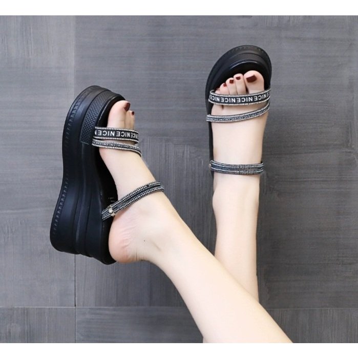 สายรัดของแท้ Nice 8CM CANE SLIPPERS