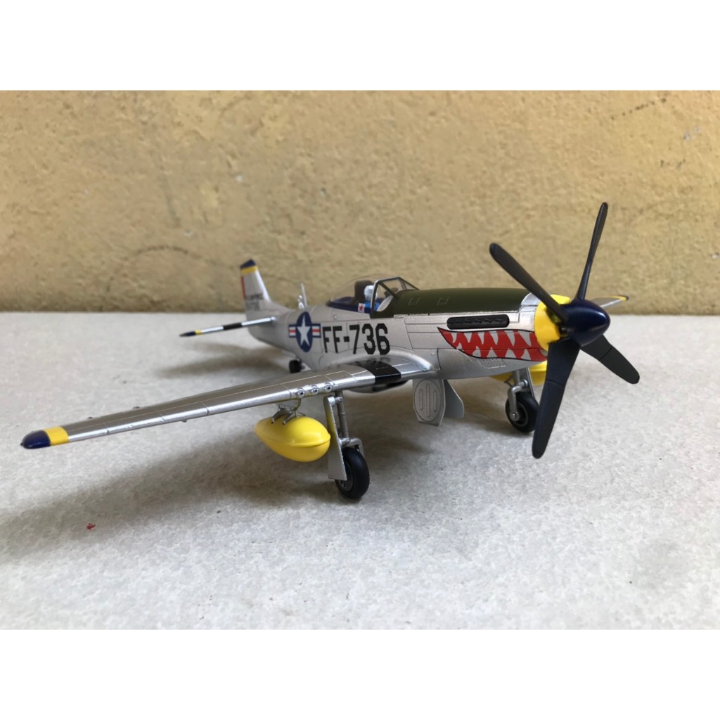 P-51B เครื่องบิน Mustang FighterDauntless รุ่น 1:48