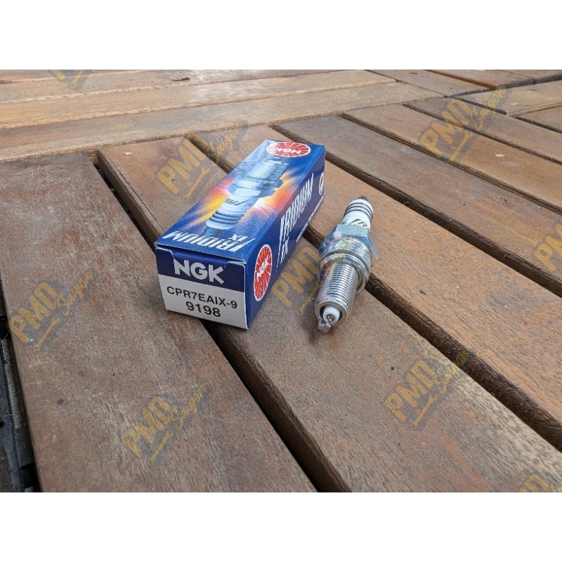 หัวเทียน NGK Iridium - CPR7EAIX - 9 (ขายาว)
