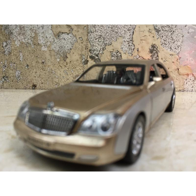 โมเดลรถ MayBach S62 - 1:32