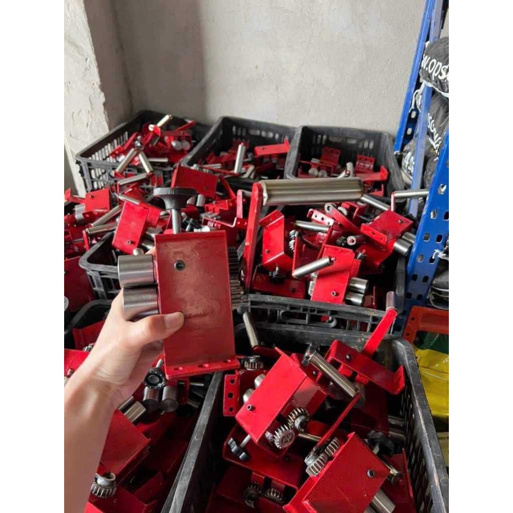 เครื่องรีดป้ายทะเบียนสําหรับรถยนต์ รถมอเตอร์ไซด์ และจักรยานไฟฟ้าพร้อมเคลือบผงป้องกันสนิม