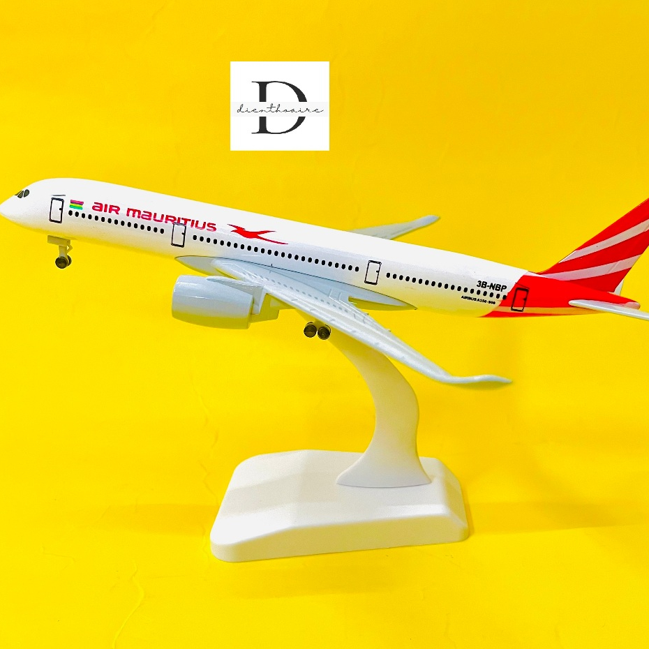 AIRCRAFT MODEL A350-900 "AIR MAURITIUS" มีล้อ (FULLBOX)