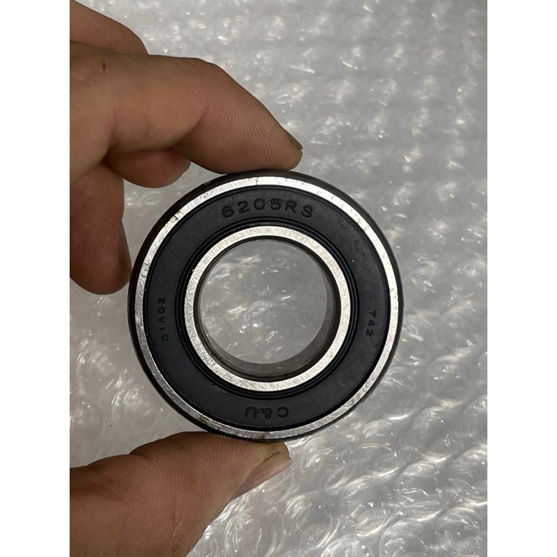 แบริ่ง 6205อาร์เอส ไม่ผ่านใช้แต่เก่าเนื่องจากการจัดเก็บ 6205