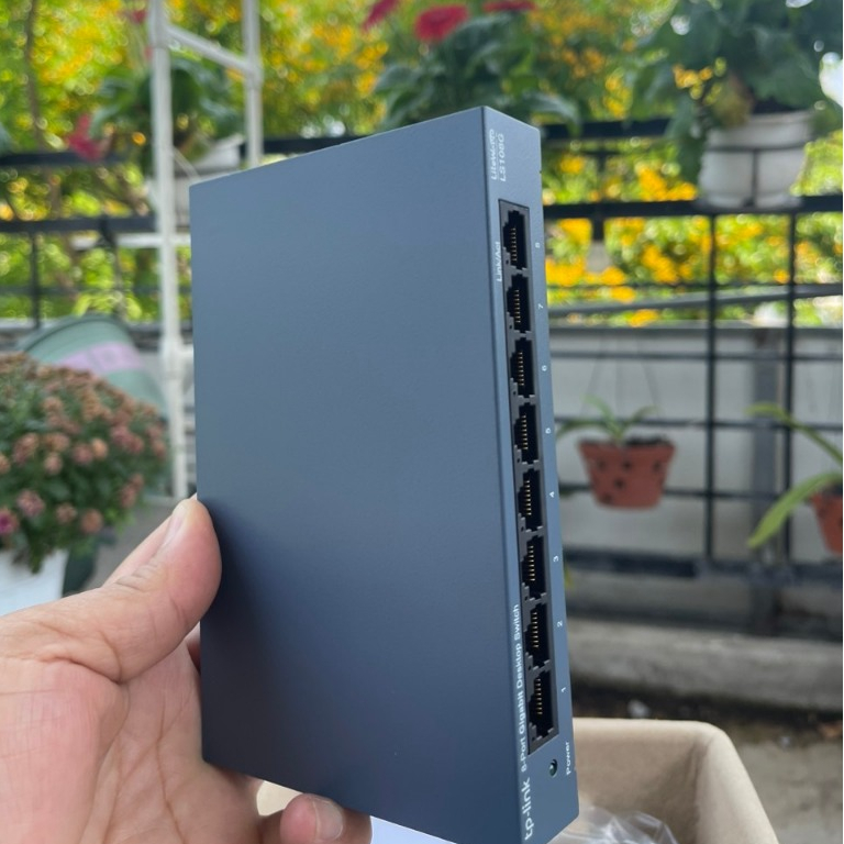 Ls108g 8-Port 10/100/1000Mbps Desktop Switch