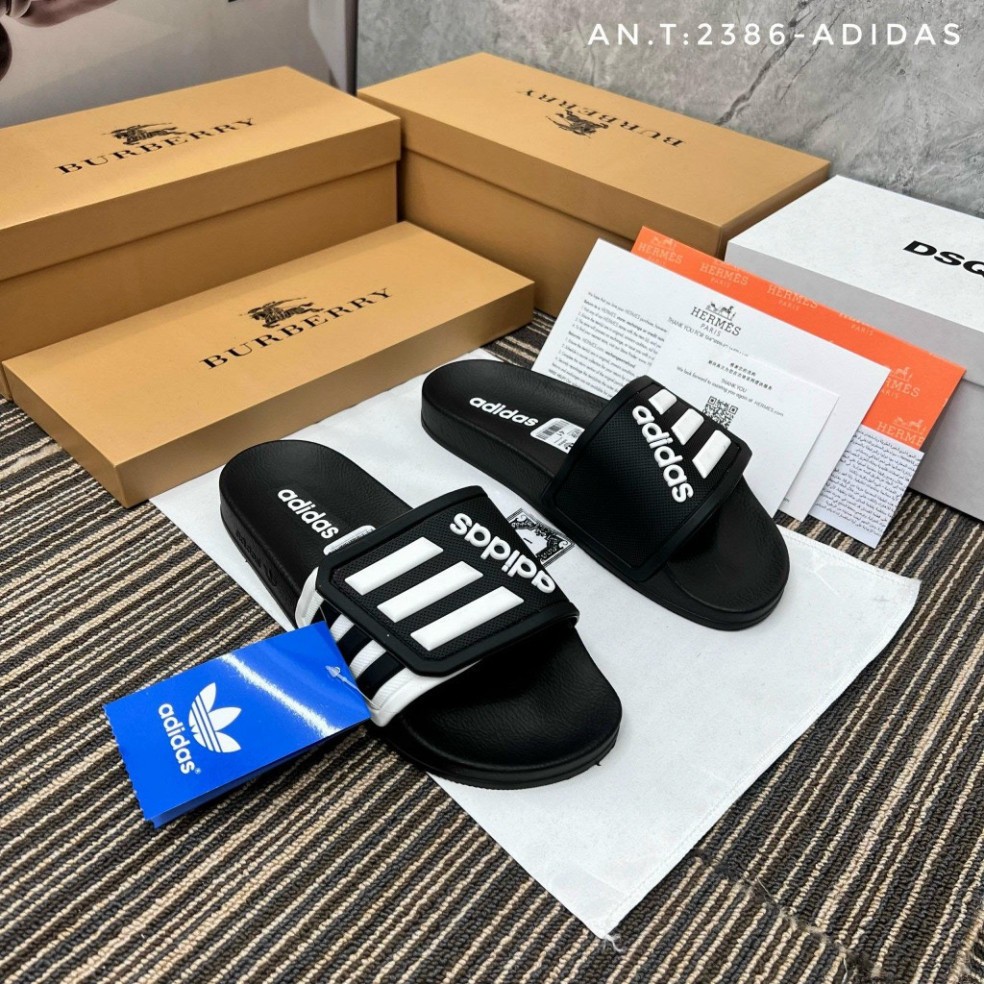 ADIDAS รองเท้าแตะ อาดิดาส สายไขว้สําหรับผู้ชายและผู้หญิงเย็บขอบรองเท้าแตะเด็กผู้ชายถนนกันลื่นคุณภาพสูง