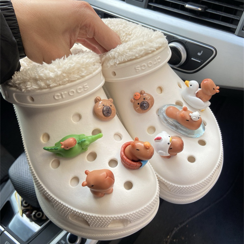 ชุดสติ๊กเกอร์เสน่ห์ Capybara, อุปกรณ์ตกแต่งรองเท้าแตะ Jibbitz cross charm พร้อมสติ๊กเกอร์พลาสติกแข็ง