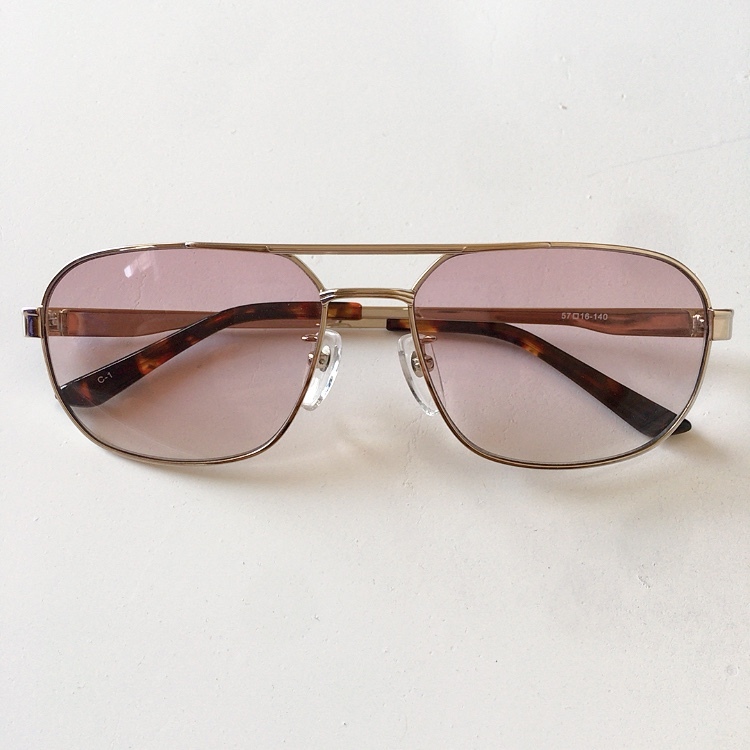 แว่นกันแดด 0 องศาในประเทศญี่ปุ่น ยี่ห้อ Grace La Vie