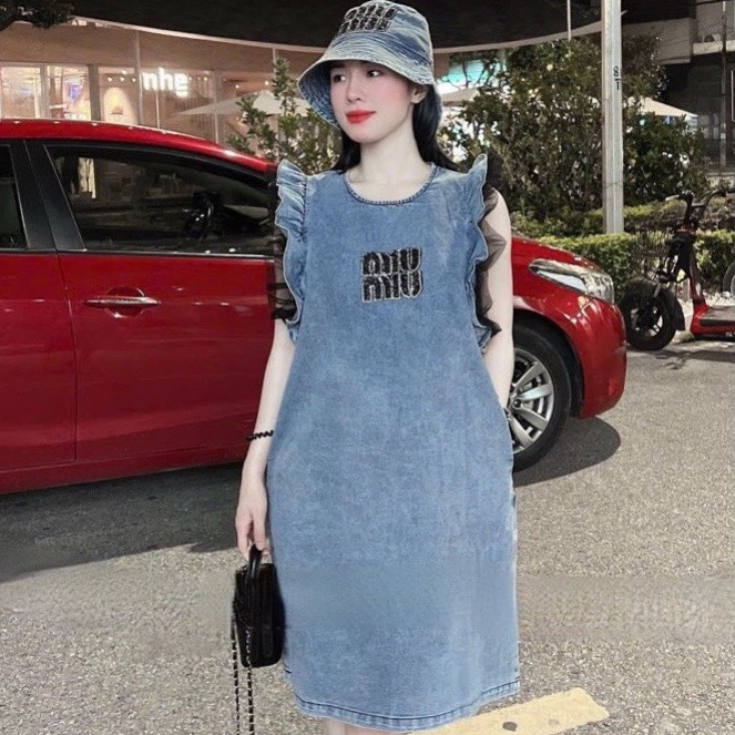 ️ ️ ️ ️ Miu MIU BEEF DRESS WITH PIECE SLEEVES + HAT INCLUDED กางเกงยีนส์ฟอกนิ่ม ️ ️