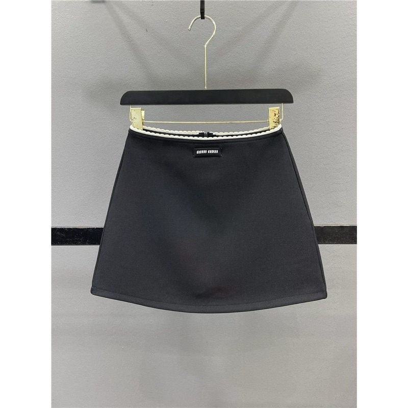 Miumi Ruffled Lace A-Line Skirt รุ่นใหม่ 2024