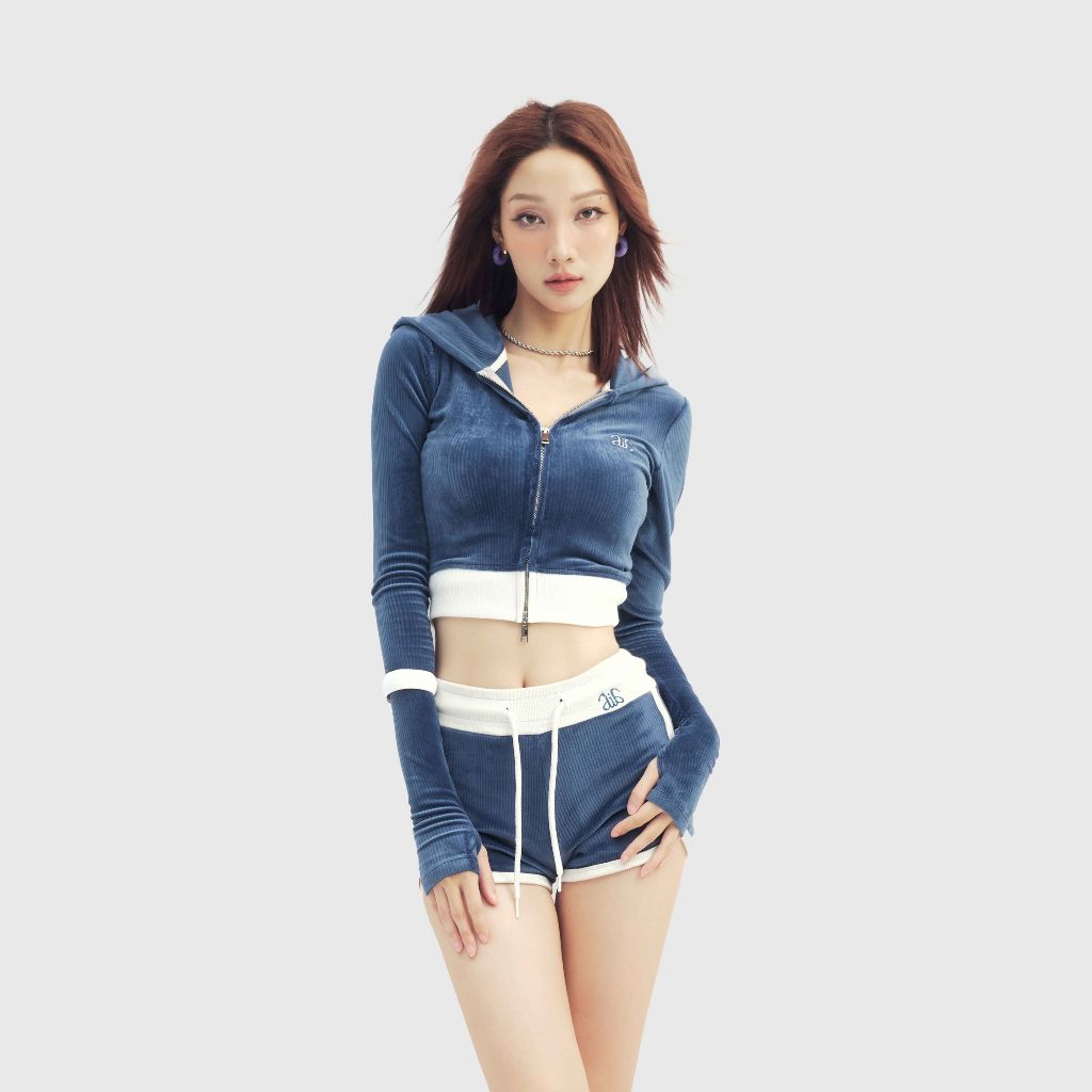 AIAI OFFICIAL AIWAMO Sporty Jacket ทรงครอป