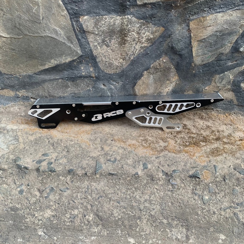 EXCITER 150 และ 155 ครอบโซ่อลูมิเนียม CNC สีดํา