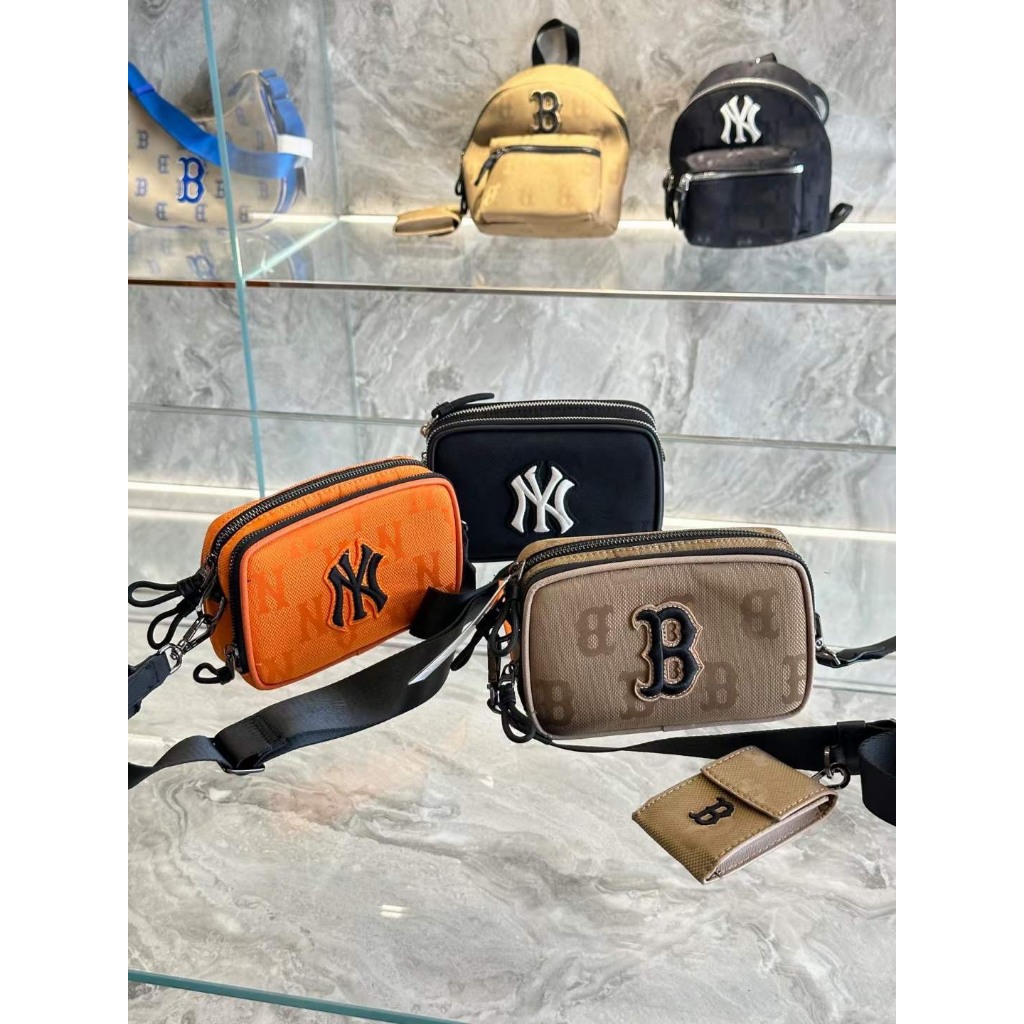 [กล่อง MLB ฟรี] กระเป๋าสะพายข้าง MLB Monogram Nylon Jacquard Mini