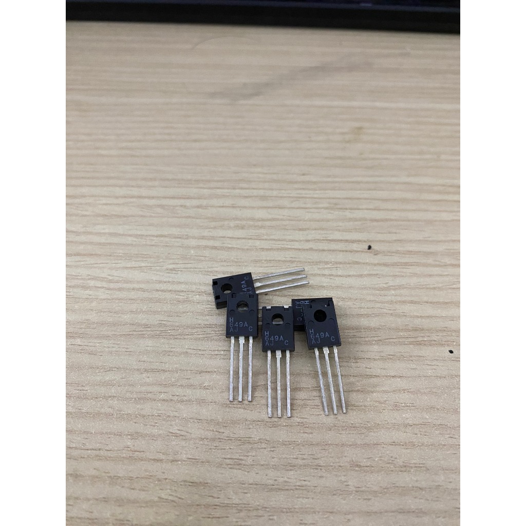 พรีเมี่ยม IC 649-2073-2284-4558-7805-7812-7815-7915-a940-tip41c-tl0854