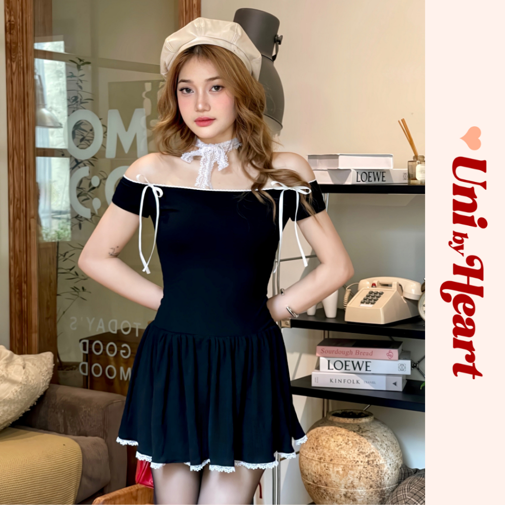 Luna Dress VTV03 เดรสปาดไหล่ลูกไม้สีขาว บาน จับจีบ โบว์ไหล่ - Uni By Heart