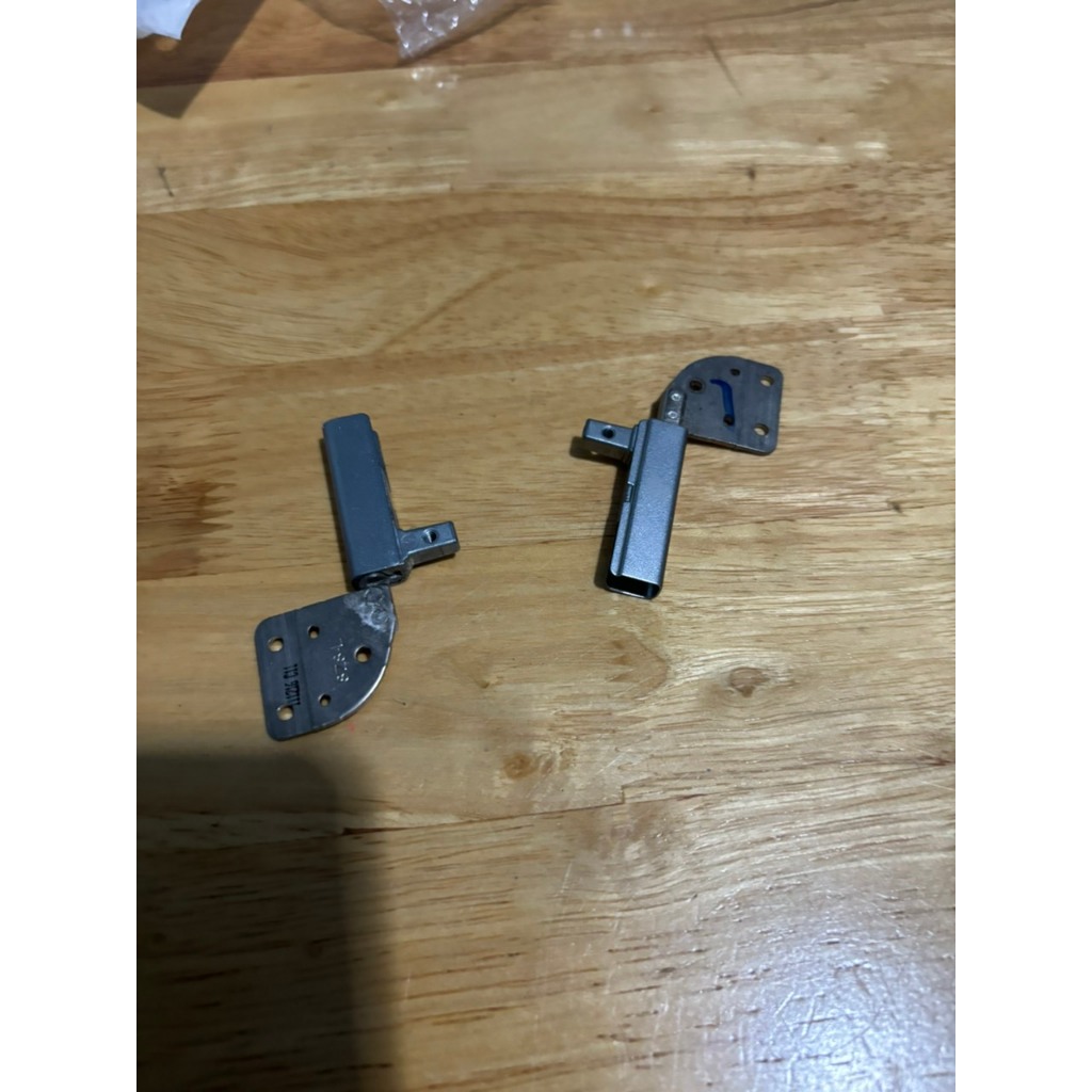 บานพับแล็ปท็อป Dell Latitude E6430