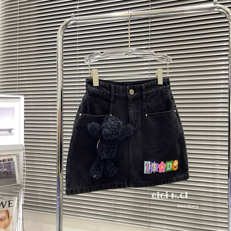 13DE MARZO BLACK BEAR BEEF SKIRT