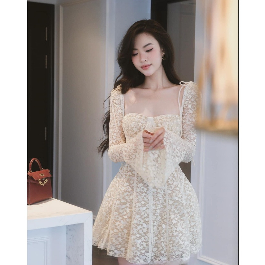 ชุดเดรสปาร์ตี้แขนบานลูกไม้เรียบหรูสําหรับผู้หญิง Bola Dress