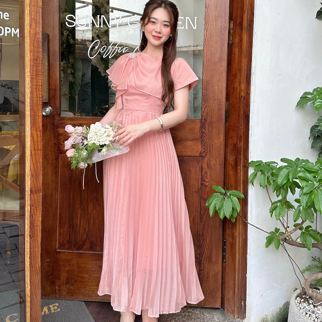 V2237 Kymie ชุดเดรสผ้าไหมจับจีบไหล่และจับจีบจับจีบ