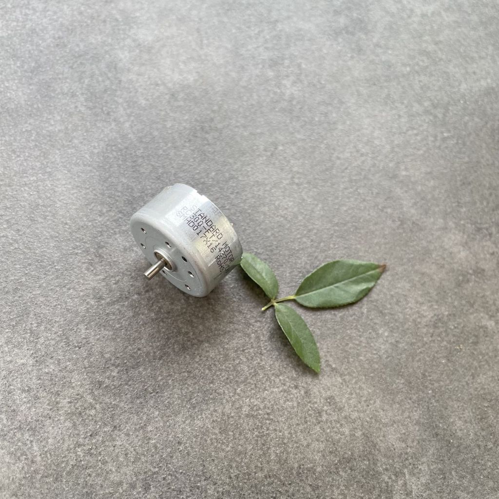 มอเตอร์ 3v RC300 5800v/p