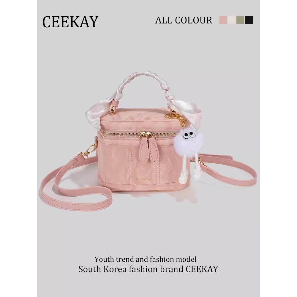 [มีจําหน่าย] กระเป๋า Ceekay ของแท้ | กระเป๋าถือสตรีทรงกลมพร้อมหัวเข็มขัด - กล่องเต็ม - CK46