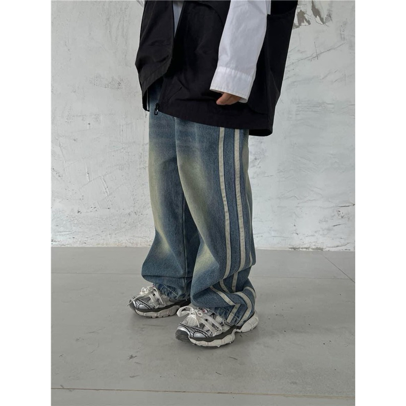 CC WHITE STRIPED JEANS