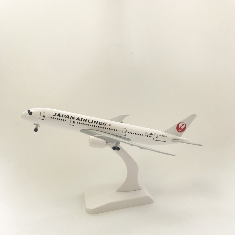 BOEING B787 STATIC PLANE MODEL - JAPAN AIRLINES 18CM พร้อมล้อ