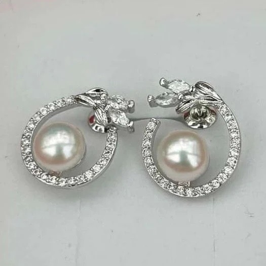 แฟชั่นต่างหูมุกธรรมชาติเรียบง่าย บาท116