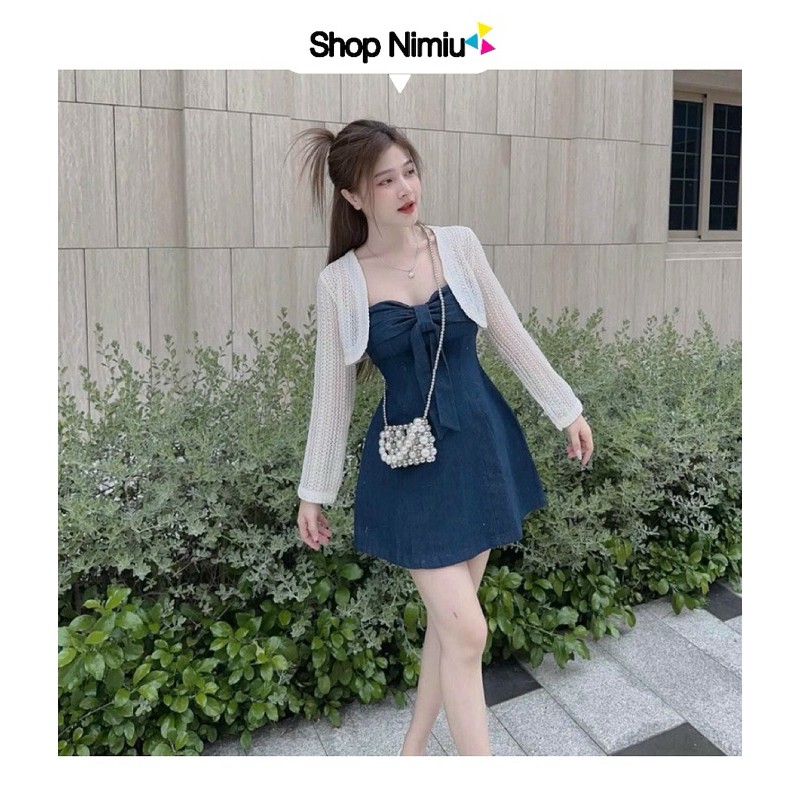 เดรสแฟชั่นสตรีใส่ไปเที่ยวยีนส์สาย2เส้นผูกโบว์รวมกับเสื้อคลุมท่อนบนลูกไม้แขนยาว
