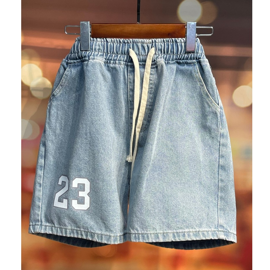 กางเกงยีนส์ขาสั้นพิมพ์ลายหมายเลข Michael Jordan!