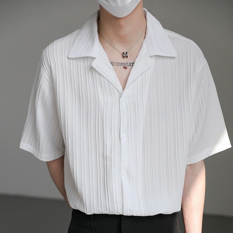 เสื้อเชิ้ตแขนสั้นผู้ชายโรมันผ้าจั๊มเท่ๆ โฆษณา03