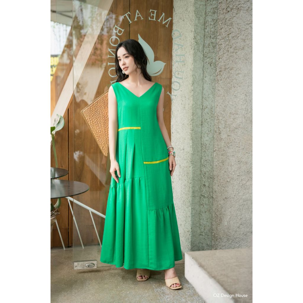 OZ Design House แม็กซี่เดรส DA17581RST24 ผ้าลินินคอเต่าสีเขียวผสมสีสองชั้น
