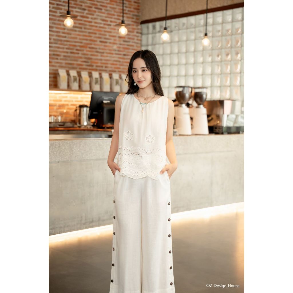 OZ Design House เสื้อกล้าม AO01571RST24 ผ้าฝ้ายคอปกเล็กน้อยและชายลูกไม้สีขาวด้านหลัง