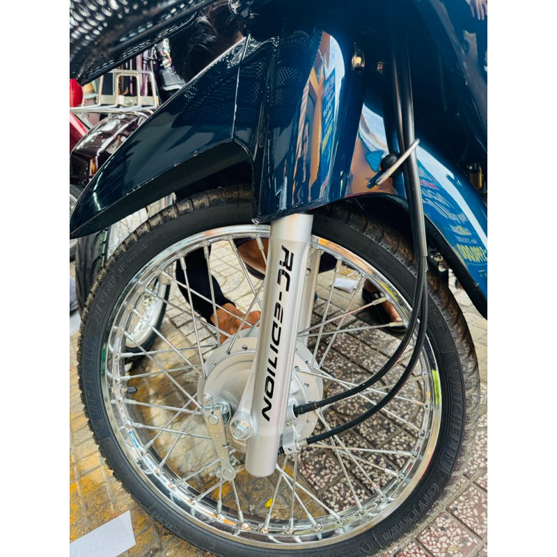 สติ๊กเกอร์ติดส้อม Rc Edition (1 คู่)